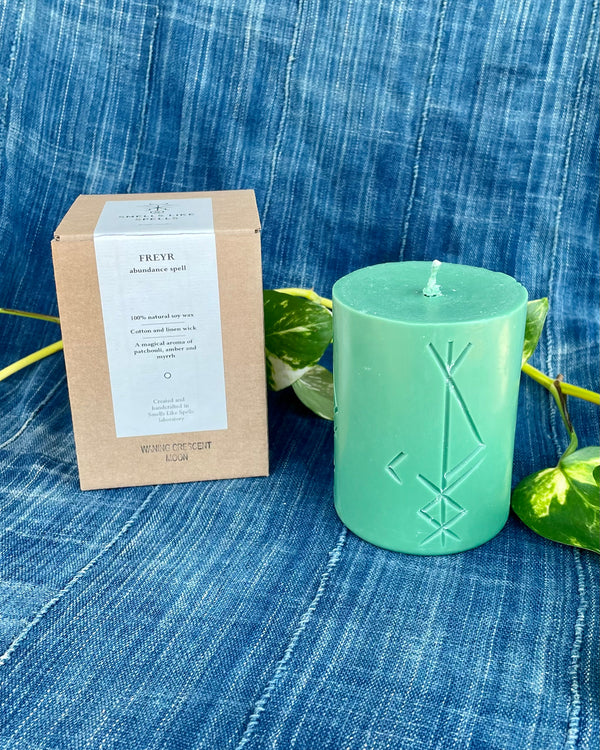 FREYR Rune Candle
